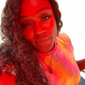 Meet your Posher, Alana